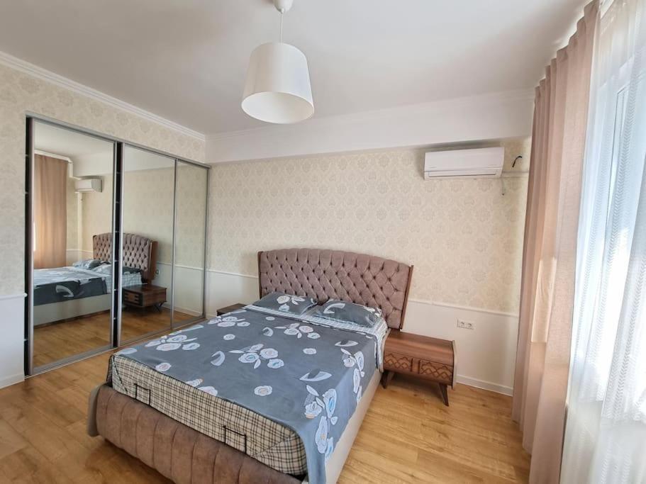 Grand Excelent New Ultra Central Apartments Kisinyov Kültér fotó