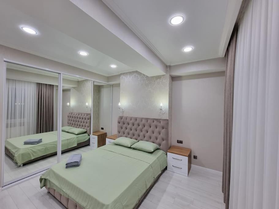 Grand Excelent New Ultra Central Apartments Kisinyov Kültér fotó