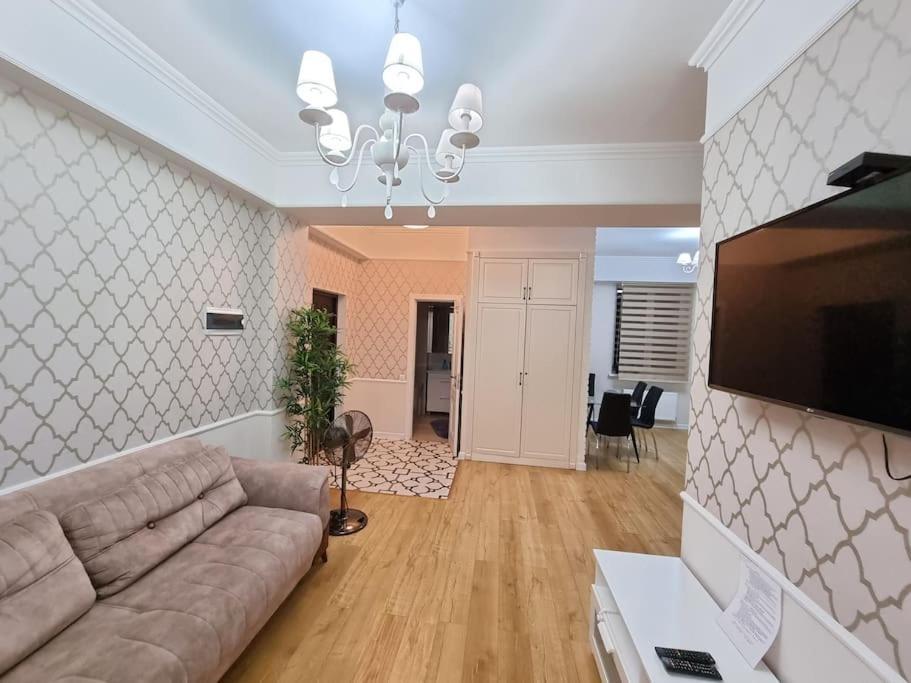 Grand Excelent New Ultra Central Apartments Kisinyov Kültér fotó