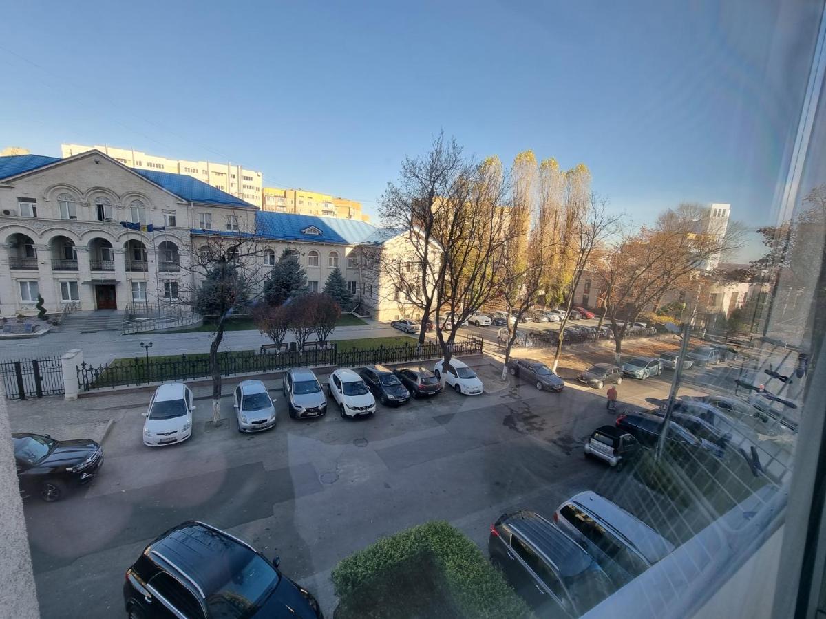 Grand Excelent New Ultra Central Apartments Kisinyov Kültér fotó