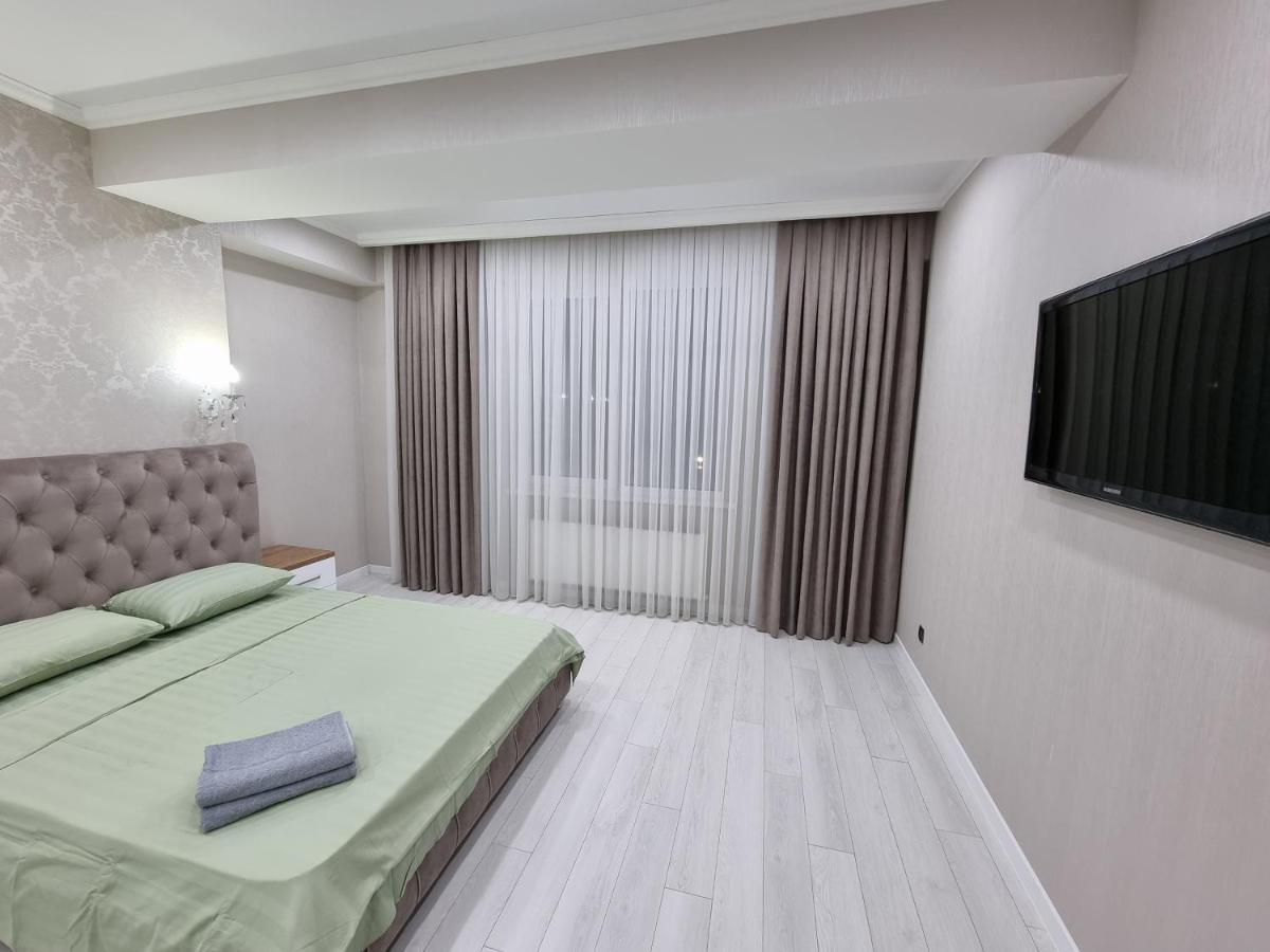 Grand Excelent New Ultra Central Apartments Kisinyov Kültér fotó