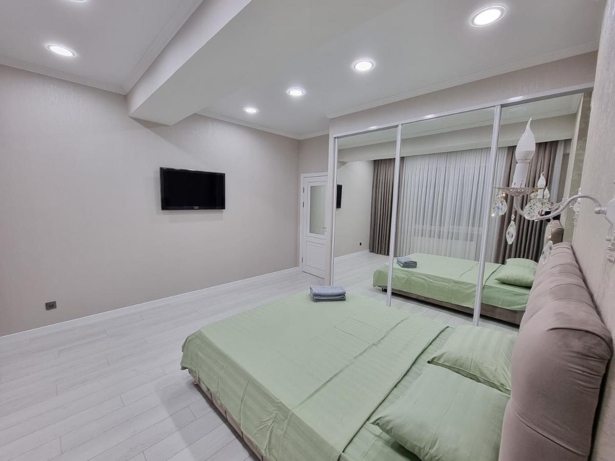 Grand Excelent New Ultra Central Apartments Kisinyov Kültér fotó